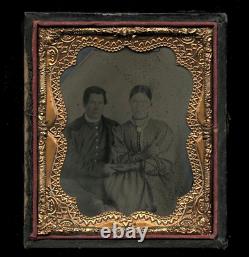 1/6 Tintype Photo Civil War Soldier & His Wife Holding Hands