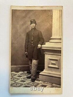 1860s CDV CIVIL WAR SOLDIER HARDEE HAT with Regiment New London Conn