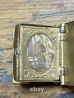 1860s CIVIL WAR MINIATURE BOOK FORM LOCKET WITH SOLDIER PHOTOS BRASS RARE