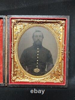1860s Civil War Tintype Uniformed Union Soldier Gold Gilt Buttons & Buckle