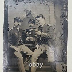 1861s + CIVIL WAR Tintype PHOTO OF Brothers SOLDIERs Drink Spirit Victory RM1