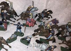 1971 Britians 40 Civil War Soldier Lot Deetail Plastic Metal Base Calvary Horse