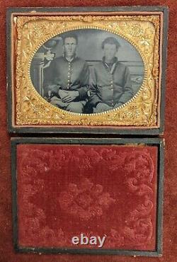 ANTIQUE CIVIL WAR SOLDIERS 1/4 PLATE TINTYPE ONE with BUTT of PISTOLS SHOWING