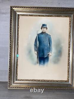 ANTIQUE FRAMED CIVIL WAR SOLDIER IN PASTEL With WEAPON NO ID 21x25