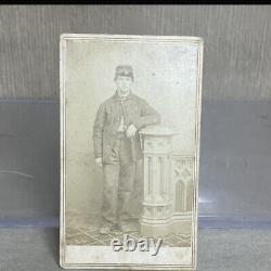 Antique CDV Photo Ided Civil War Soldier 5th Reg Co G Conn Vol Inf Died 1862