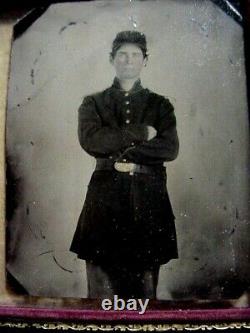 Antique CIVIL WAR SOLDIER Tintype PHOTO in Tooled Leather Case