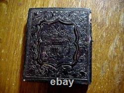 Antique CIVIL WAR SOLDIER Tintype PHOTO in Tooled Leather Case