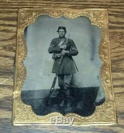 Antique CIVIL War Soldier Tintype Photo 1/4 Plate Armed Rifle With Bayonet