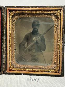 Antique Civil War Era Solider Long Rifle Kepi Portrait Tin Type Leather Case
