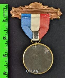 Antique Civil War GAR Soldier Cannon Battle Scene Celluloid Badge Medal Ribbon