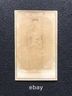 Antique Civil War Soldier Double Armed With Rifle And Revolver Cdv Photo