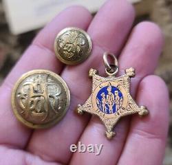 Antique Civil War Soldier Photograph, Tintype, Buttons, GAR Medal Michale Jewett