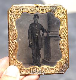 Antique Civil War Soldier Uniform Photo Gold Tone Frame Tintype Plate Military