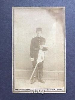 Antique Identified 1st Wisconsin Artillery With Flag Civil War Soldier Cdv Photo