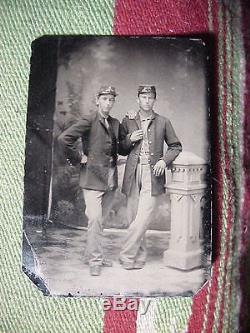 Antique TINTYPE PHOTO of 2 CIVIL WAR UNION SOLDIERS Brothers HONESDALE PA