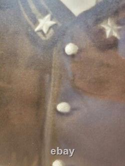 Antique Vtg Oval Tiger Stripe Framed Portrait Of A CIVIL War Soldier 25 X 21