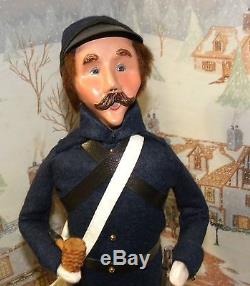 Byers Choice Caroler Civil War Union Soldier with Rifle & Pipe