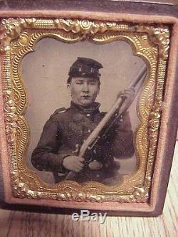 CASED TINTYPE ARMED CIVIL WAR SOLDIER with EARLY WAR UNIFORM & MUSKET