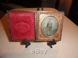 CIVIL WAR ARMED UNION SOLDIER 1/6th PLATE AMBROTYPE RIFLE RARE NY CASE CANNON