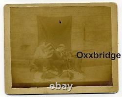 CIVIL WAR ERA PHOTO Irregular Soldiers Rifle Musket Flag Cabinet Card 1870 Batle