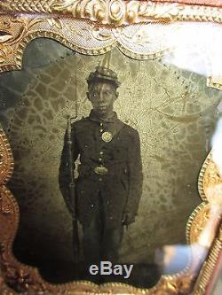 CIVIL War Soldier Armed African American Black Man Tintype Photo 1/4 Plate