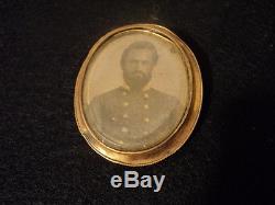 CIVIL WAR SOLDIER BROOCH Daguerreotype or Tin type
