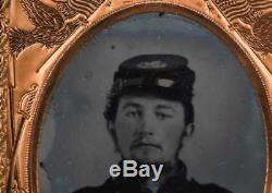 CIVIL War Union Soldier Photograph 1/9th Ambrotype With Patriotic Matting