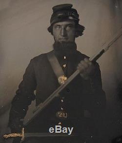 Ca 1860's CIVIL WAR 6th PLATE TINTYPE 2 X ARMED UNION SOLDIER