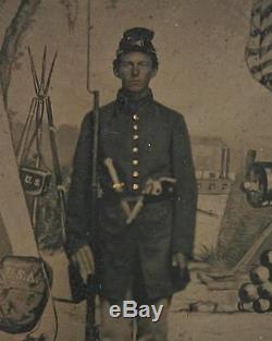 Ca 1860's CIVIL WAR 6th PLATE TINTYPE 3 X ARMED UNION SOLDIER