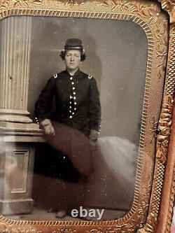 Civil War 1/4 Plate Tintype Image Of Soldier Wearing Gloves Mint