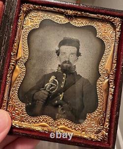 Civil War 1/6th Plate Tintype Image Double Armed Cavalry With Savage Figure 8