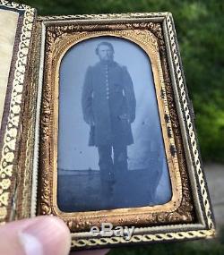 Civil War 1/8th Plate Tin Type Of Soldier Standing Outside In Book Type Case
