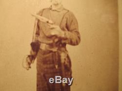 Civil War CDV PHOTO dog SOLDIER HOLDING SWORD & GUN dagger FEATHERED HAT