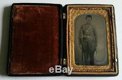 Civil War CDV-sized tintype of armed soldier