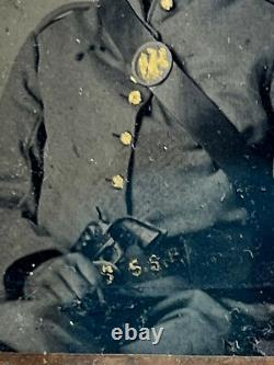 Civil War Confederate Soldier With Pistol Tintype Gutta Percha Case Antique