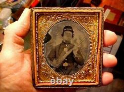 Civil War Photograph 1/6 Plate Union SOLDIER withMusket Cap Box Breast Plate, etc