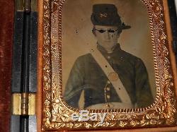 Civil War Soldier 1/9 Plate Ambrotype & Thermoplastic Case