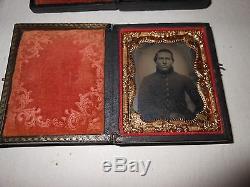 Civil War Soldier 1/9 Plate Tintype (4) Full Case