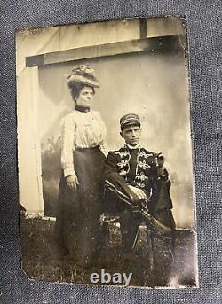 Civil War Tintype Photo Uniformed Soldier Officer With Wife & Sword By Tent Read