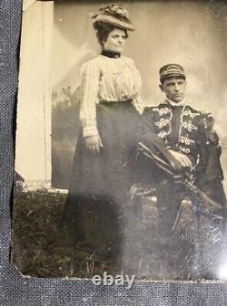 Civil War Tintype Photo Uniformed Soldier Officer With Wife & Sword By Tent Read