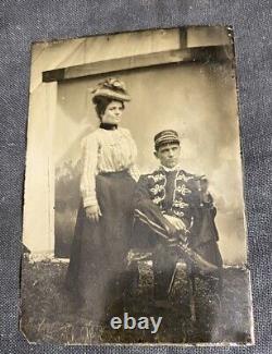 Civil War Tintype Photo Uniformed Soldier Officer With Wife & Sword By Tent Read