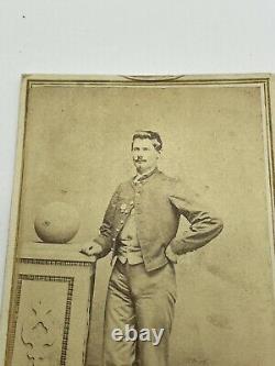 Civil War Union Army soldier, In uniform & Jacket CDV Photo Philadelphia