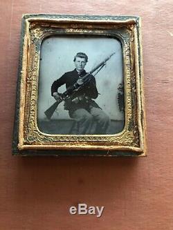 Civil War Union Soldier 6th 1/6 Plate Ambrotype Photo Uniform Rifle Half Case