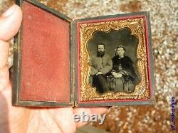 Civil War ambrotype clear photograph soldier and wife (rifer. T19)