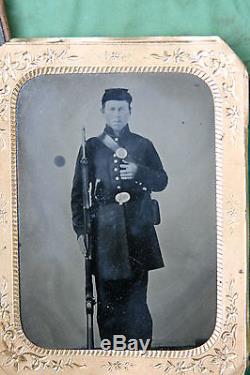 Civil War soldier tintype quarter plate nice content musket, knife etc
