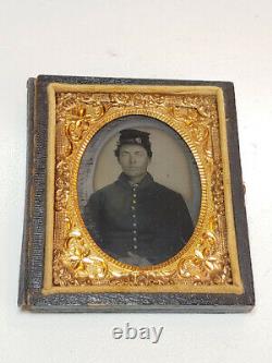 Civil War tintype Cavalry Trooper / Artillery Soldier in Shell Jacket Forage cap