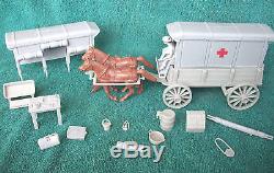 Classic Toy Soldiers/Marx Civil War Ambulance wagon withaccessories and driver