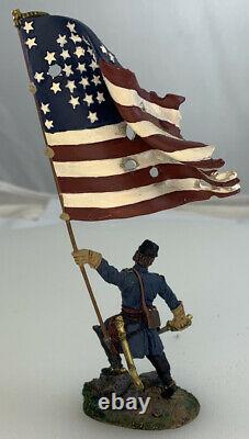 Conté Collectibles American Civil War Patriot Toy Soldier American Flag ACW57157