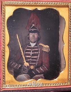 EXCELLENT 1/6 plate Daguerreotype Pre-Civil War Era ARMED Soldier Uniform