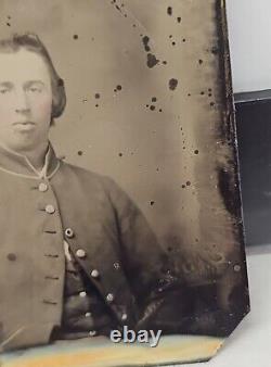 Early Civil War Tintype Studio Image Union Army Private Infantry Soldier in Case